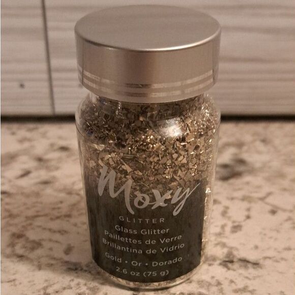 Moxy Glass Glitter- Gold- 2.6 ounces- New/Unopened - Picture 1 of 2